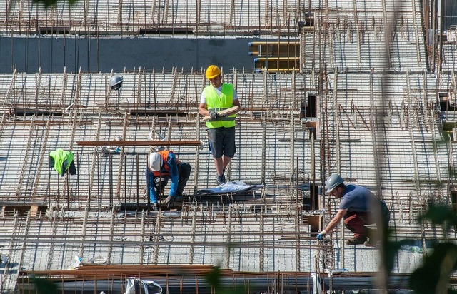Revoluția autorizărilor: Termene mai scurte și procese simplificate pentru construcții! 1 miscare pregatita noi termene reduse si proceduri simplificate la autorizarea constructiilor 680a6bc813167