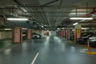 mobilizare in constanta pentru gasirea unui copil de 13 ani cerea mancare in parcarea unui mall pentru a le gati celor patru frati pe care ii creste cu bunica spun mamicile pe grupurile de socia 680e3f485a309