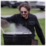 De ce Florin Dumitrescu alege să renunțe la pescuitul colegilor pentru a investi în viitorul fetelor sale? 3 motivul pentru care florin dumitrescu nu impartaseste pasiunea pentru pescuit a colegilor lui prefer sa imi mai cumpar un apartament sa le las fetelor video exclusiv 680ba229016c7