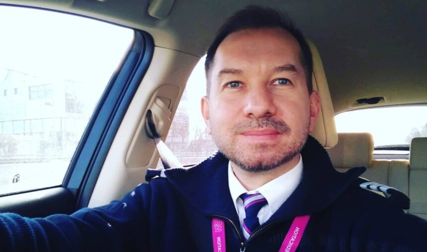 De ce Mihai Sturzu, fostul artist HI-Q, rămâne single la 45 de ani: „Am realizat că mă aflu într-o continuă repetiție a vieții” 1 motivul pentru care mihai sturzu nu are o iubita fostul solist hi q are 45 de ani mi am dat seama ca de cand ma stiu traiesc intr o bucla 6803473658741