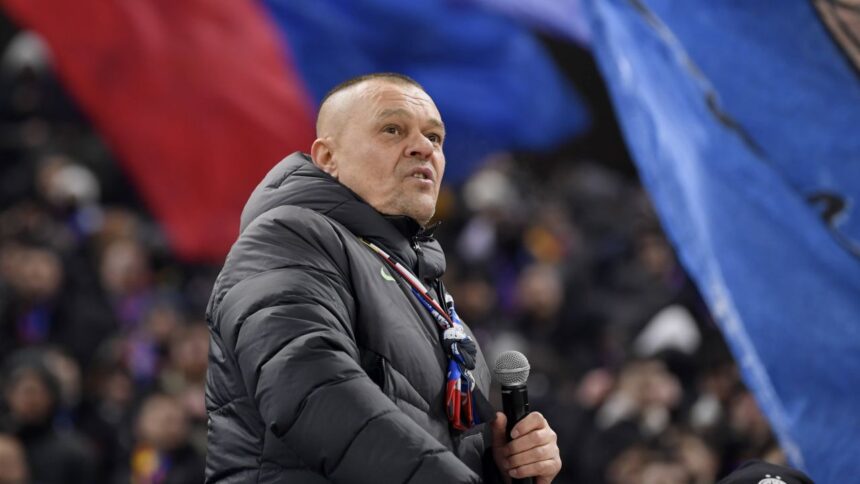 Mustață dezvăluie noutățile despre Dawa și subliniază confruntarea decisivă pentru titlu: "Dacă învingem, suntem campioni!" + Mesaj pentru susținători 1 mustata aduce ultimele vesti despre dawa si anunta meciul care decide titlul daca bat sunt campioni apel catre fani 6801ef66176af