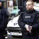 Breaking News: Haos în Franța – Un student a atacat patru adolescenți într-un liceu din Nantes 2 news alert alerta in franta un elev a injunghiat patru adolescenti intr un liceu din nantes 680a3bb980301