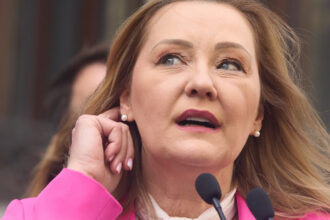 news alert usr anunta ca il sustine pe nicusor dan la alegerile prezidentiale nu mai exista o cale pentru lasconi sa ajunga in turul doi 67f64888a6023