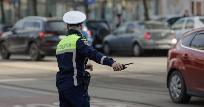 Accident în Sectorul 1: O mașină de poliție avariată de un șofer băut care a ignorat semnalele agenților. Ce viteză avea? 1 o masina de politie avariata in sectorul 1 dupa ce un sofer beat nu a oprit la semnalele agentilor cu ce viteza conducea 6804f7026dddb