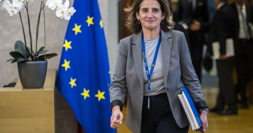 O vicepreședintă a Comisiei Europene se află la Washington în momentul în care tarifele anunțate de Trump devin efective. 1 o vicepresedinta a comisiei europene merge la washington in ziua in care intra in vigoare tarifele anuntate de trump 67ed17813ab92