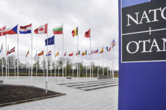 oficialii nato isi ajusteaza limbajul legat de clima gen si diversitate pentru a face pe plac administratiei trump politico 68032421da136
