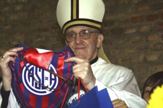 papa francisc era fan fanatic al unei echipe de fotbal iar fotbalistul sau preferat era un brazilian 68062dfa27406