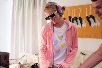 paris hilton vrea sa construiasca urmatorul disney cu imperiul sau media 6804db493f680