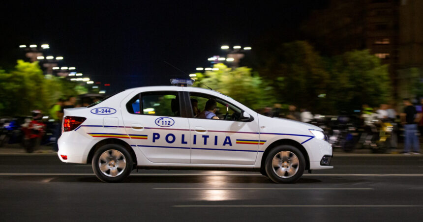 Cercetare amplă în Capitală: Patru suspecți, prinși în capcana șantajului împotriva clienților site-urilor de escorte. 1 patru barbati audiati dupa ce i au santajat pe utilizatorii unor site uri de escorte perchezitii extinse in capitala 680f88b33d51e