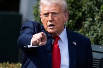 pe cine da vina trump pentru scaderea pib ului sua in primul trimestru aveti rabdare 68124ba60d7f5