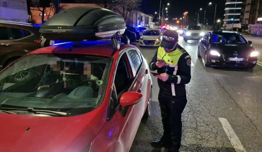 Peste nouă mii de agenți de poliție vor veghea zilnic la siguranța lăcașurilor de cult în timpul Sărbătorilor Pascale. 1 peste noua mii de politisti vor fi prezenti zilnic in proximitatea lacasurilor de cult in perioada sarbatorilor pascale 6803a6aab815f