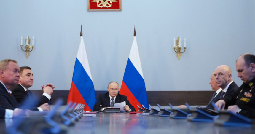 Strategia lui Vladimir Putin pentru revitalizarea flotei ruse, în urma provocărilor din Marea Neagră cu Ucraina 1 planul lui vladimir putin pentru reinnoirea marinei ruse dupa ce a fost slabita de ucraina in marea neagra 67f93c8c6c374