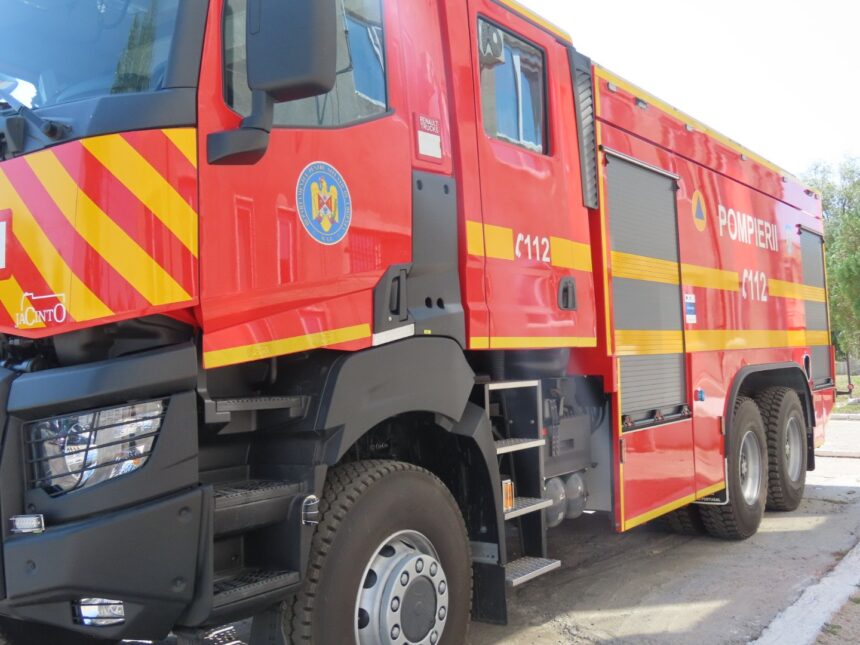 Alerta Maximă: Un microbuz a căzut în Dunăre! 1 planul rosu de interventie a fost activat un microbuz a plonjat in dunare 67fd11923c2da