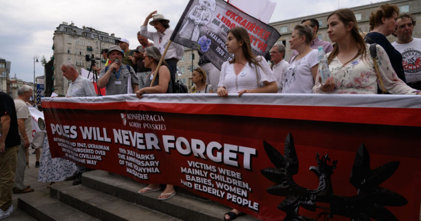 Polonia reîncepe exhumările victimelor tragediei de la Volînia, o sursă de dispută cu Ucraina. „O provocare complexă” 1 polonia a reluat exhumarile victimelor masacrului de la volinia sursa de tensiuni cu kievul este o misiune complicata 680a518484caf