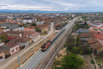 primul kilometru de cale ferata modernizat dat in circulatie pe tronsonul lugoj timisoara 67fe6bd370a86