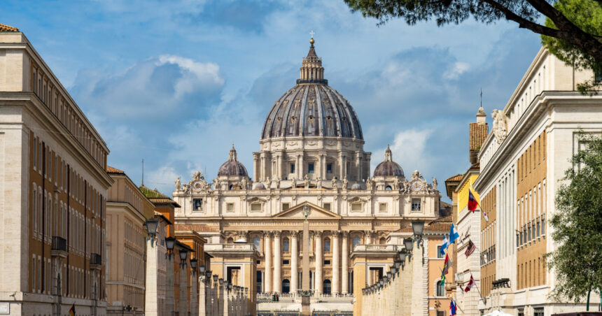 PS Claudiu, Episcop al Eparhiei Cluj: Vaticanul menține mereu o fereastră deschisă, având în vedere că dialogul stă la temelia diplomației. 1 ps claudiu episcop eparhia cluj vaticanul incearca intotdeauna sa pastreze o poarta deschisa fiindca dialogul este baza diplomatiei 680b71169335d