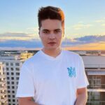 Reacția lui Selly la întrebarea despre o posibilă carieră în dezvoltarea imobiliară în Costinești: „Am generat o valoare semnificativă” 3 raspunsul oferit de selly cand a fost intrebat daca devine dezvoltator imobiliar in costinesti am creat multa valoare 680f88e333c76