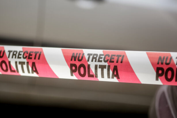 rasturnare de situatie in cazul barbatului care a cazut de la etajul 5 cel care a sunat la 112 este acum principalul suspect 67f150bef20a7