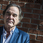 Oliver Stone va oferi declarații în cazul asasinatului lui J.F. Kennedy, după ce pelicula sa „JFK” a stârnit controverse printre istorici. 2 regizorul oliver stone va depune marturie in dosarul asasinarii lui j f kennedy filmul lui jfk a fost criticat de istorici 67eccf5b65552