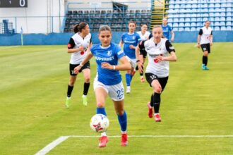 remontada spectaculoasa pentru fetele de la farul in cupa romaniei 67fecc0755d67