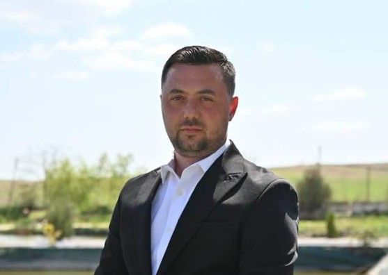Schimbări în PSD Lumina după pierderea primarului Chiru: O nouă conducere locală își asumă responsabilitatea. „Sunt aici pentru toți!” 1 reorganizare la psd lumina dupa decesul primarului chiru sef nou al organizatiei locale usa mea ramane deschisa pentru toti 67fcfc4c993ce