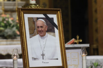 romania va declara doliu national in memoria papei francisc sambata in ziua funeraliilor de la vatican 680a20ab42d29