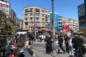 romanii surprinsi de cutremur in turcia se intorc acasa localnicii din instanbul se tem si dorm in parcuri sau masini 6809509577595
