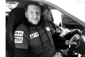 s a stins din viata cornel zamfirescu pilotul celebrei dacii cornelusa 67efc5ec701b3