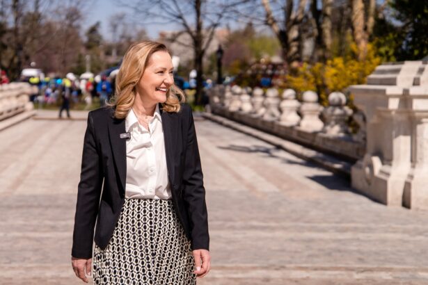 scandalul din usr ajunge la instanta lasconi nu ma dau la o parte dati mi banii pentru campanie 67ffcd8d8631f