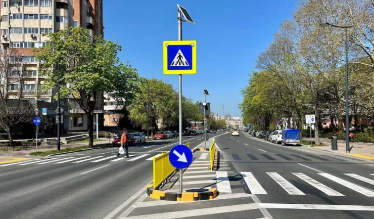 Constanța își îmbunătățește siguranța: două treceri de pietoni cu scuar în construcție! 1 se amenajeaza doua noi treceri de pietoni cu scuar la constanta 680a4c6f1b7a4
