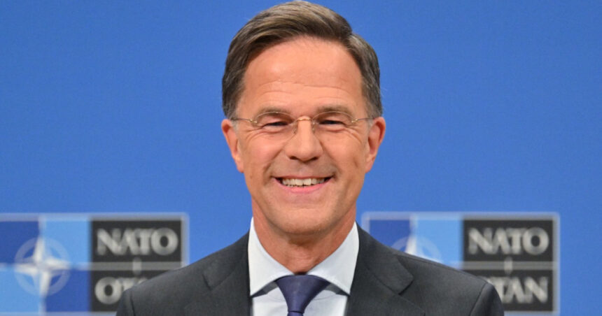 Liderul NATO avertizează: „Nu cedați în fața afirmațiilor absurde ale lui Putin” 1 seful nato recomanda nu luati prea in serios declaratiile nebunesti ale lui putin 67ee3448a9450