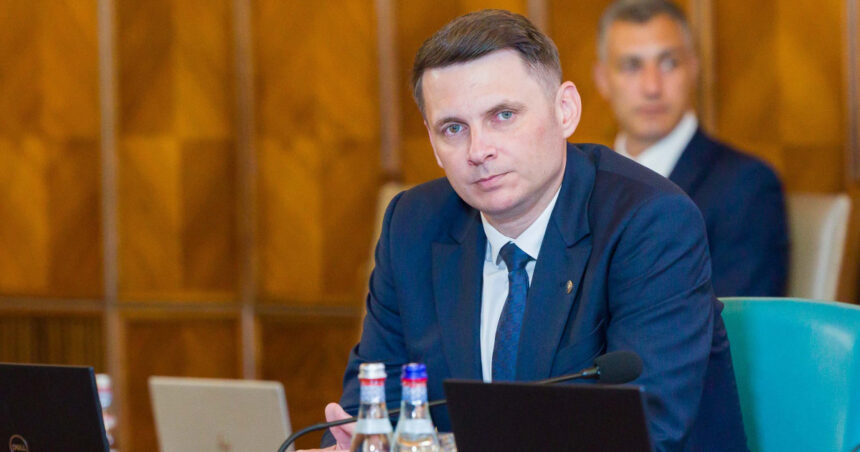 Declarația Președintelui Senatului: Dragoș Sprînceană nu reprezintă România, nu există un astfel de reprezentant! 1 seful senatului dragos sprinceana nu este emisarul statului roman nu exista un astfel de emisar 67f3e508a9fc5