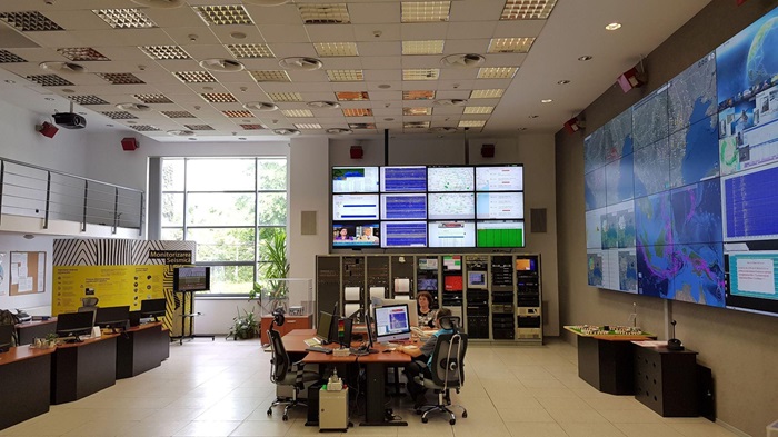 România în Focul Seismelor: 4 cutremure au ÎNCERCUIT țara într-un interval de o oră. Descoperă zonele afectate! 1 seisme in romania 4 cutremure au zguduit tara intr o ora vezi aici unde s au resimtit 680736c6777ed