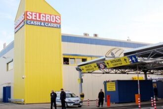 selgros in romania cea mai mica crestere a afacerilor din ultimii 4 ani al treilea an de scadere a profitabilitatii din 2019 nu a mai deschis niciun magazin pe plan local 68110285942d3