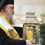 Sâmbătă seară, lumina divină va călători din Ierusalim spre noi 3 sfanta lumina va fi adusa de la ierusalim sambata seara 68033f38da816