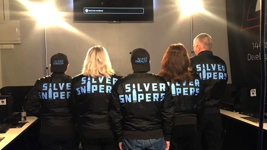 "Silver Snipers: Pensionarii care au înfruntat cu curaj tinerii jucători în sportul adorat de Denis Alibec" 1 silver snipers este echipa pensionarilor care au bagat spaima in jucatorii sportului venerat de denis alibec 67ecf7d31de4f