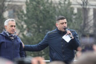 simion calin georgescu este cel mai votat dintre romani i s a furat dreptul de a fi presedintele romaniei aceasta situatie trebuie corectata reparata si trebuie sa revenim la democratie 681242ea82948
