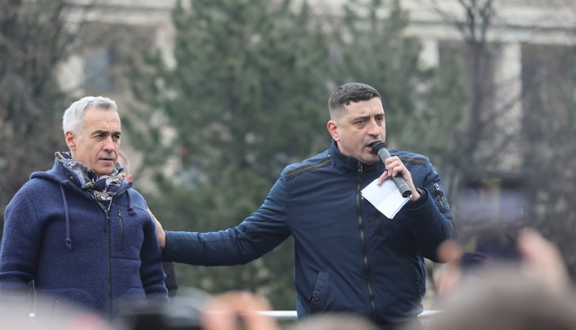Simion: „Călin Georgescu, românul cu cele mai multe voturi, i s-a înlăturat dreptul de a deveni președinte. Este esențial să reparăm această nedreptate și să readucem democrația în țară.” 1 simion calin georgescu este cel mai votat dintre romani i s a furat dreptul de a fi presedintele romaniei aceasta situatie trebuie corectata reparata si trebuie sa revenim la democratie 681242ea82948