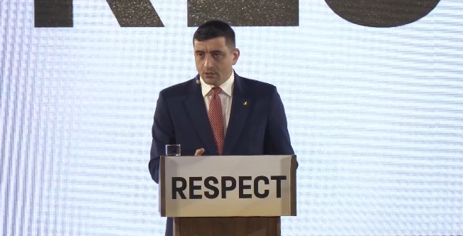 Simion: „Călin Georgescu va conduce națiunea noastră!” 1 simion tot il vom pune pe calin georgescu in fruntea tarii 680b453f1db88