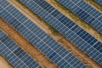 simtel contracteaza doua finantari in valoare totala de 28 de milioane de euro de la banca transilvania pentru finalizarea parcului fotovoltaic de la giurgiu 68036854b8a6b
