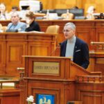 Stelian Ion (USR) și Predoiu (MAI) în confruntare parlamentară: „Justiția a avut de suferit din cauza mandatului său. A acționat în favoarea grupărilor mafiote și a unui sistem care le oferă protecție!” 2 stelian ion usr s a ciocnit cu predoiu mai in parlament praful s a ales de justitie dupa mandatele lui si a pus toata priceperea in slujba gastilor s 67ed47ea28568
