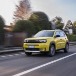 Stellantis în picaj: Compania renunță la prognozele financiare din cauza creșterii tarifelor 3 stellantis isi continua caderea libera compania isi suspenda previziunile financiare din cauza tarifelor 6811fff4659bb