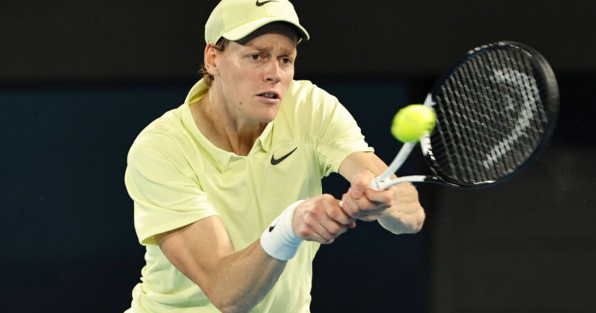 „Jannik Sinner, liderul ATP, susține că este nevinovat, deși a acceptat o suspendare de 3 luni pentru a evita consecințe mai severe” 1 sunt nevinovat spune jannik sinner nr 1 atp desi a acceptat 3 luni de suspendare ca sa nu fie mult mai rau 67f19fbda70f7