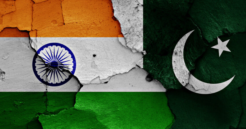Conflict intens la frontiera dintre India și Pakistan: Schimburi de focuri continuă pentru a cincea noapte consecutivă 1 tensiuni uriase la granita indiano pakistaneza s au tras focuri de arma pentru a cincea noapte la rand 6810905ecf871