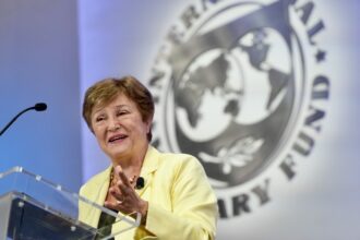 tensiunile comerciale pot duce la prabusiri ale burselor avertizeaza fmi 67fcec9d69add