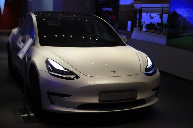 Tesla sub lupă: Suspiciuni de manipulare a odometrelor! 1 tesla acuzata ca grabeste odometrele 6804c7c606554