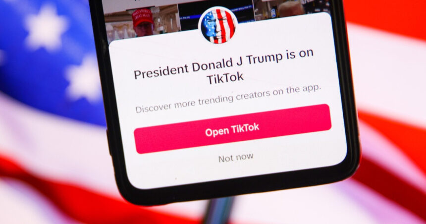 TikTok, pe cale de a fi interzis în SUA: Amazon și OnlyFans își propun achiziția platformei! 1 tiktok la un pas sa fie interzisa in statele unite amazon si only fans vor sa cumpere platforma 67ef8954628a1