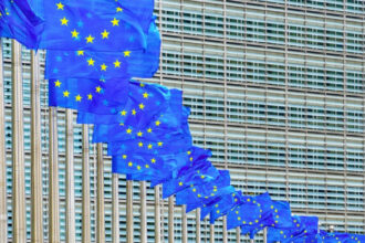 ue isi suspenda trei luni contramasurile impotriva taxelor vamale nejustificate anuntate de sua anunt de la bruxelles 67fd49dbbe7a6
