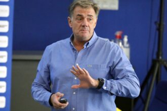 uefa a organizat primul simpozion dedicat var punem bazele unui sistem unificat in europa 680b7f9c5aea0
