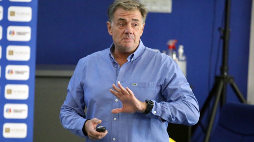 UEFA lansează prima conferință dedicată VAR: „Consolidăm fundamentele unui sistem european unificat” 1 uefa a organizat primul simpozion dedicat var punem bazele unui sistem unificat in europa 680b7f9c5aea0